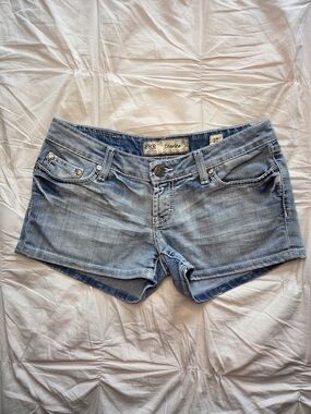 BKE Denim Starlite Light Wash Denim Shorts Low Rise Embellished Pockets Size 27